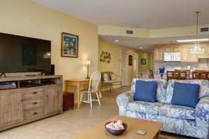 Smart TV, DVD player, stereo - Spacious Gulf Front 3 BR Phoenix X, May 24-29 Discounted, Fill the Gap! (Orange Beach)