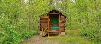 Blue Rose Cabins - Cupids Cabin