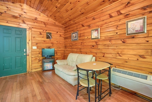 Blue Rose Cabins - Cupids Cabin