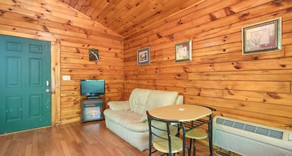 Blue Rose Cabins - Cupids Cabin