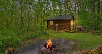 Blue Rose Cabins - Cupids Cabin