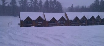 Pleasant Mountain Condo Ski in Ski out