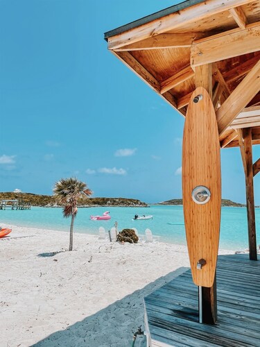 Beachfront Villa with swim-up pool bar, spa, and pickleball court