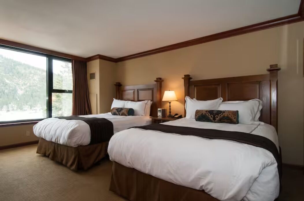 Everline Spa & Resort: Valley View Room w/2 Queen Beds