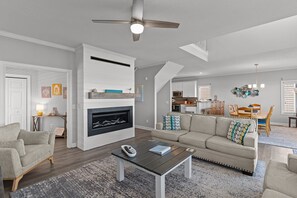 Smart TV, fireplace, DVD player, books