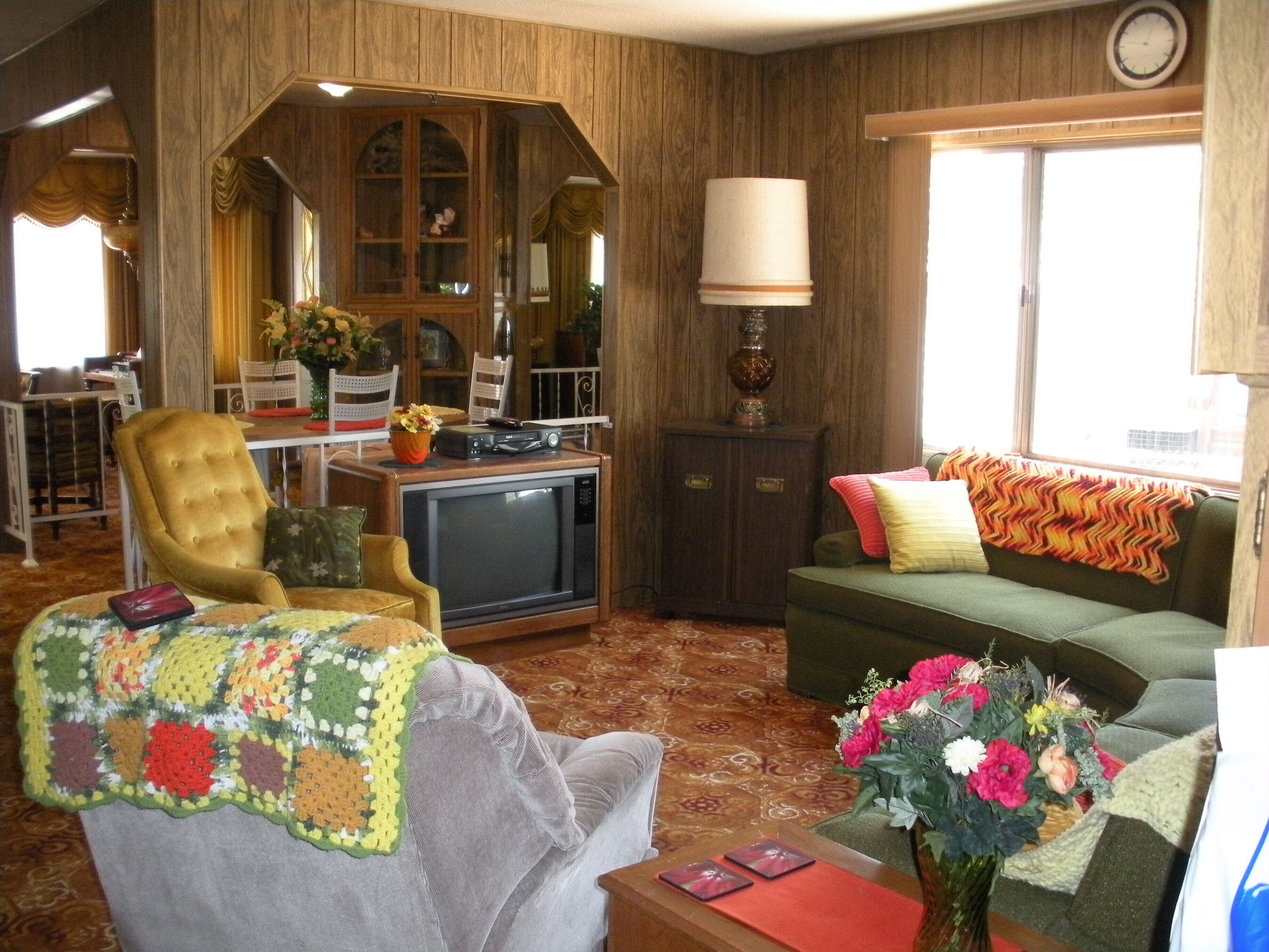 IN CARSON CITY!  Conveniently central to Reno, Lake Tahoe, Truckee,Virginia City