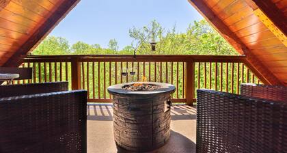MOUNTAIN COVE CABIN- LUXUS, PET FRIENDLY CABIN- POOL TISCH / HEISSE WANNE / FEUERGRUBE
