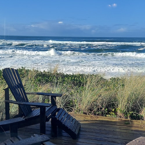KNOT VERY LODGE, Oceanfront Home, Rockaway Beach, OR.