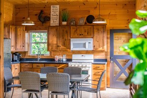 Fridge, microwave, oven, stovetop - Family Friendly Barndominium in Amish Country (Sleeps 8) (Dundee)