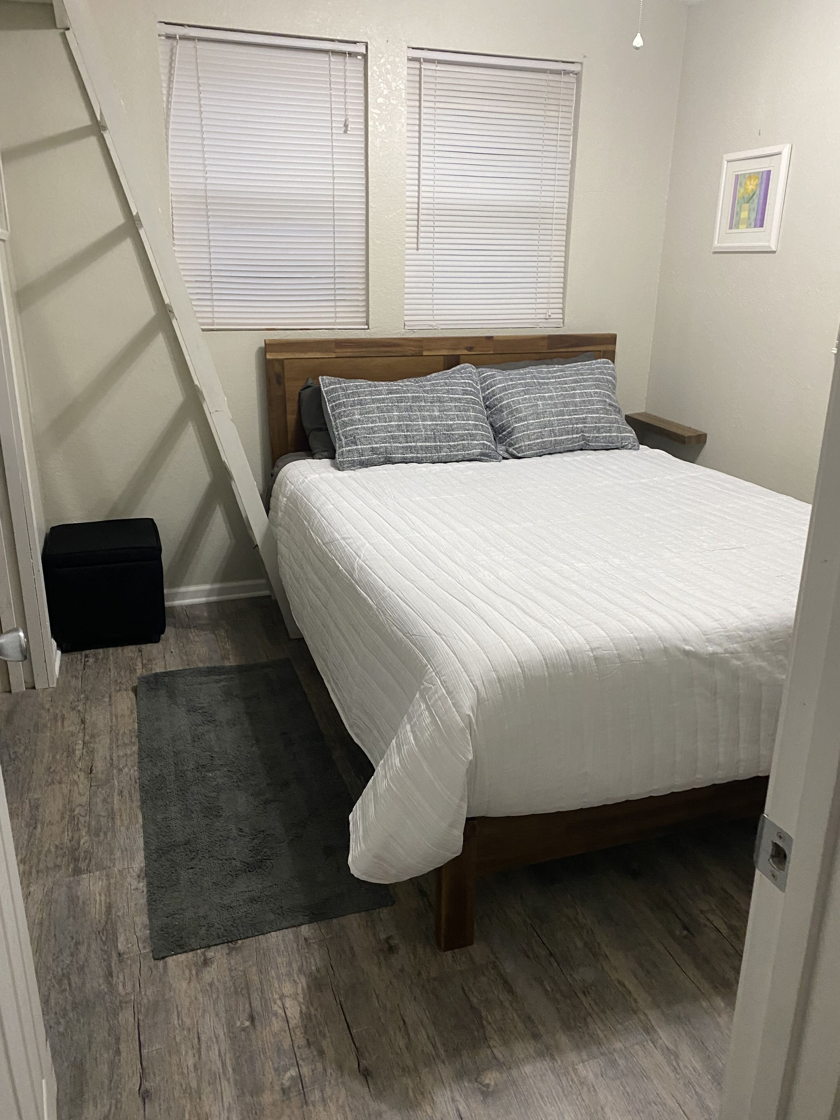 2 Schlafzimmer, Schreibtisch, Bügeleisen/Bügelbrett, kostenloses WLAN