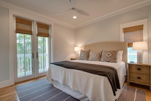 5 bedrooms, iron/ironing board, WiFi, bed sheets - Making Memories at Carillon Beach! Short walk to beach! A perfect family getaway (Panama City Beach)