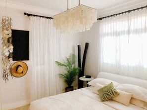 2 Schlafzimmer, Zimmersafe, Schreibtisch, kostenloses WLAN