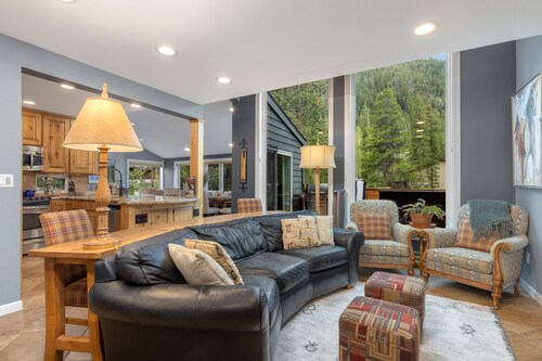 Keystone Resortin sydämessä! VIP Ski Park Incld! Pvt Hot Tub & Com Pool !!!!!