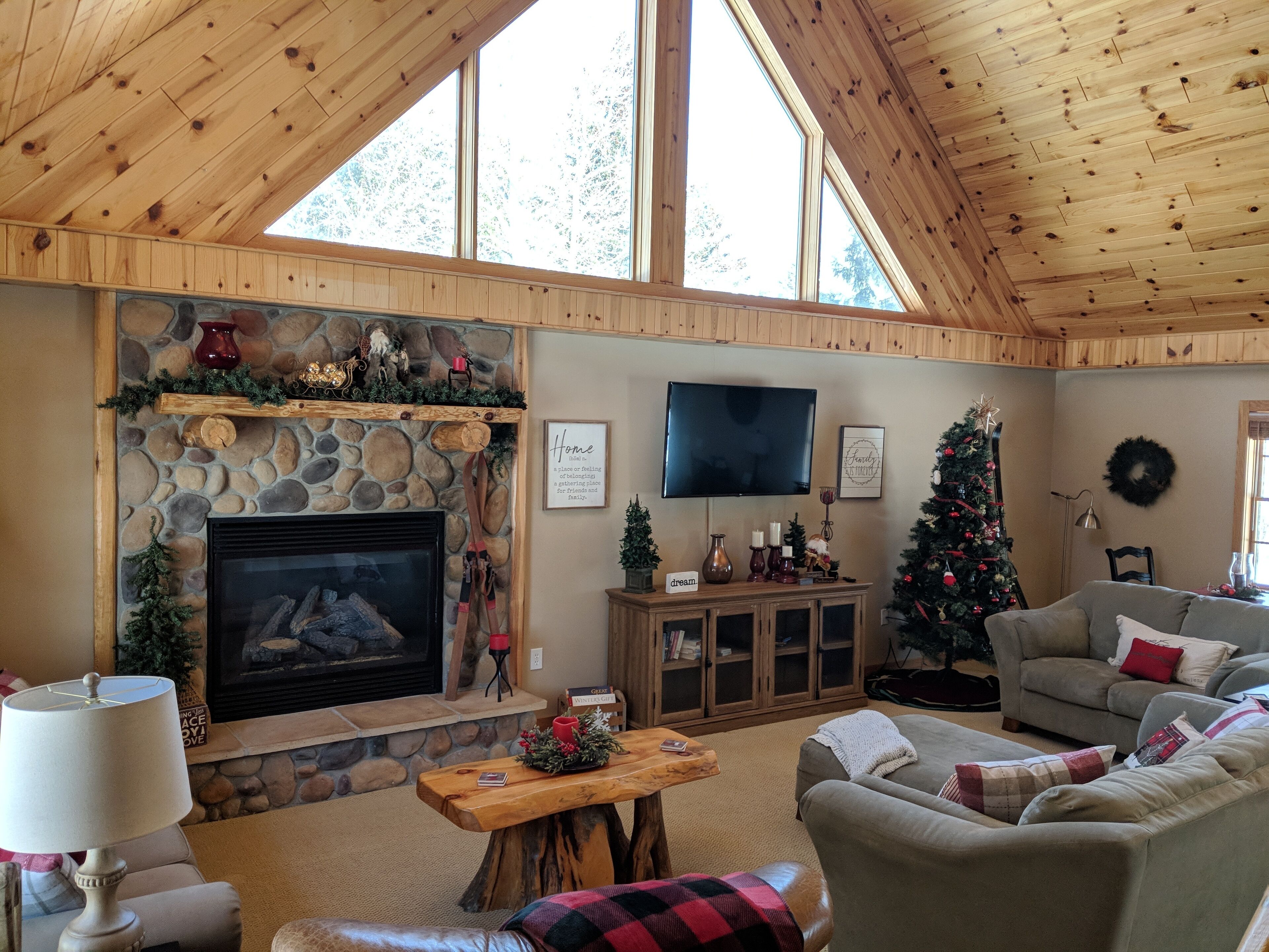 3 level Executive Home in the Village of Crystal Mountain Resort -New to VRBO!