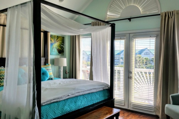 3 bedrooms, iron/ironing board, WiFi (free), bed sheets