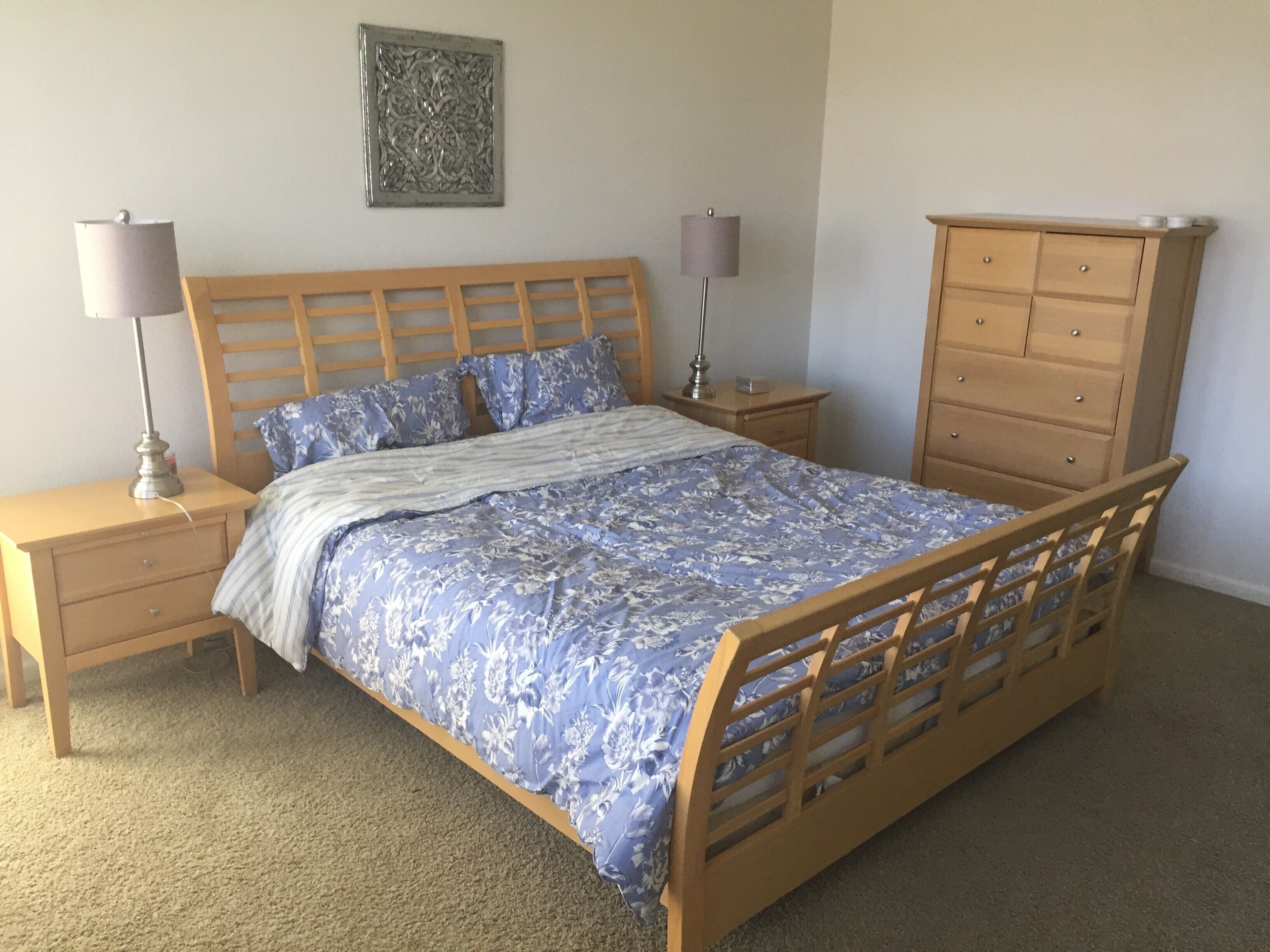 Great House, Spectacular Location!