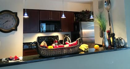 Snowcreek Condo at Sugarbush Resort-2 beds/2 baths, slopeside