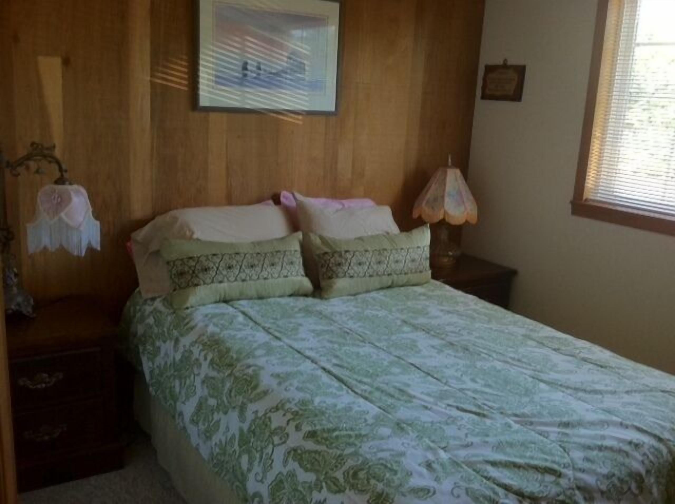 Quiet Oceanfront Cottage