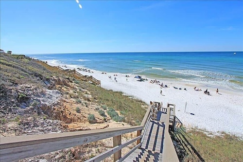Beach Chairs, Bikes & Across From Beach! ~ Seas The Day in Magnolia Cottages on 30A