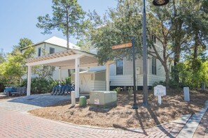 Exterior - Beach Chairs, Bikes & Across From Beach! ~ Seas The Day in Magnolia Cottages on 30A (Seacrest Beach)
