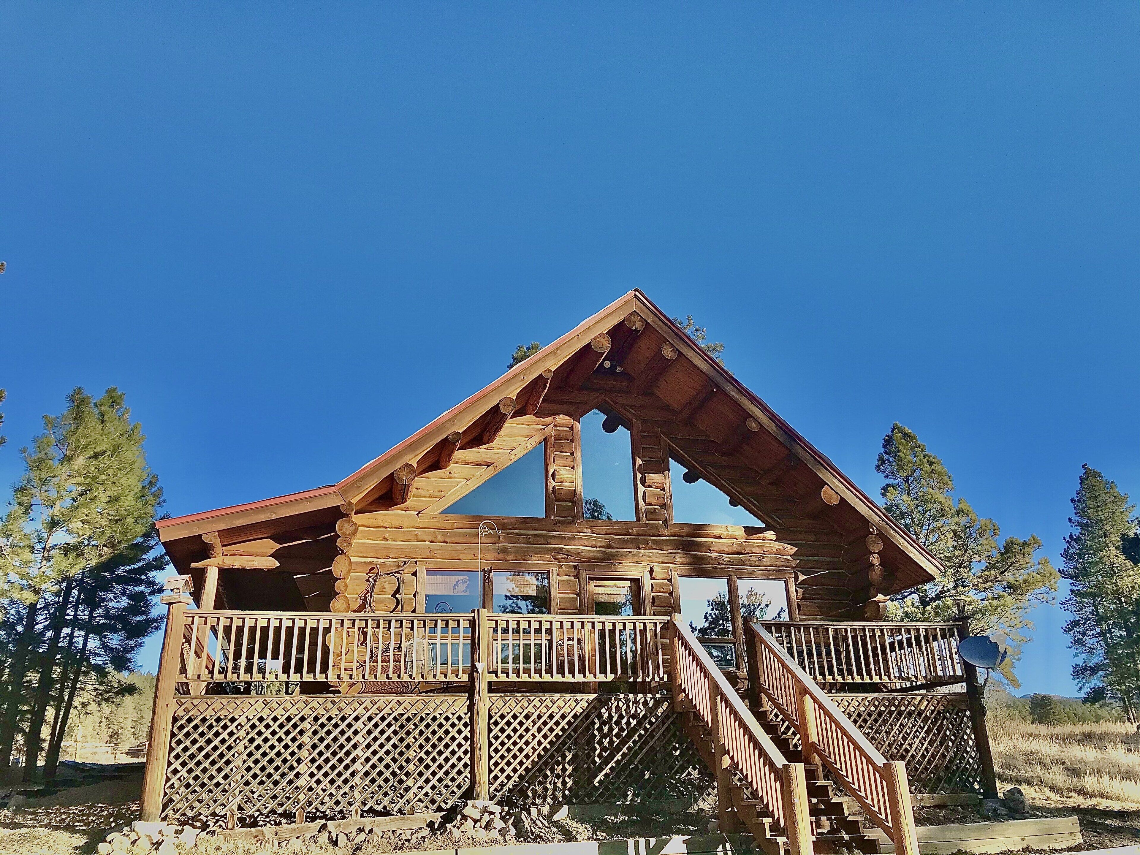 Hummingbird Haven/Cozy Log Cabin/Skiing/Free WiFi
