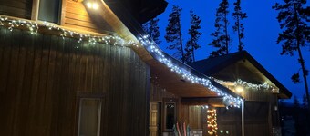 Fantastic Family “Treehouse”-Hot Tub10 Minutes to Winter Park