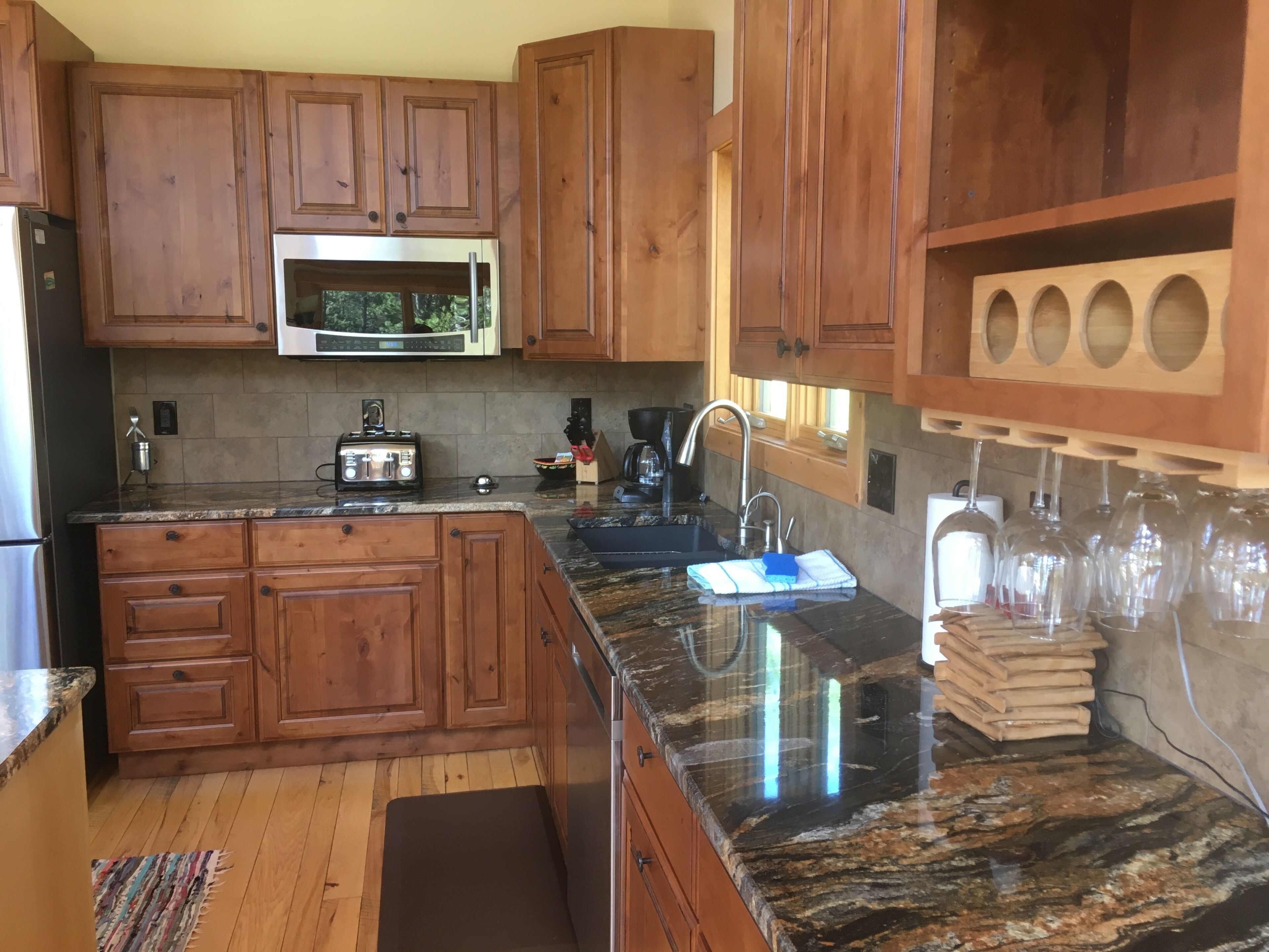 Fantastic Family “Treehouse”-Hot Tub10 Minutes to Winter Park