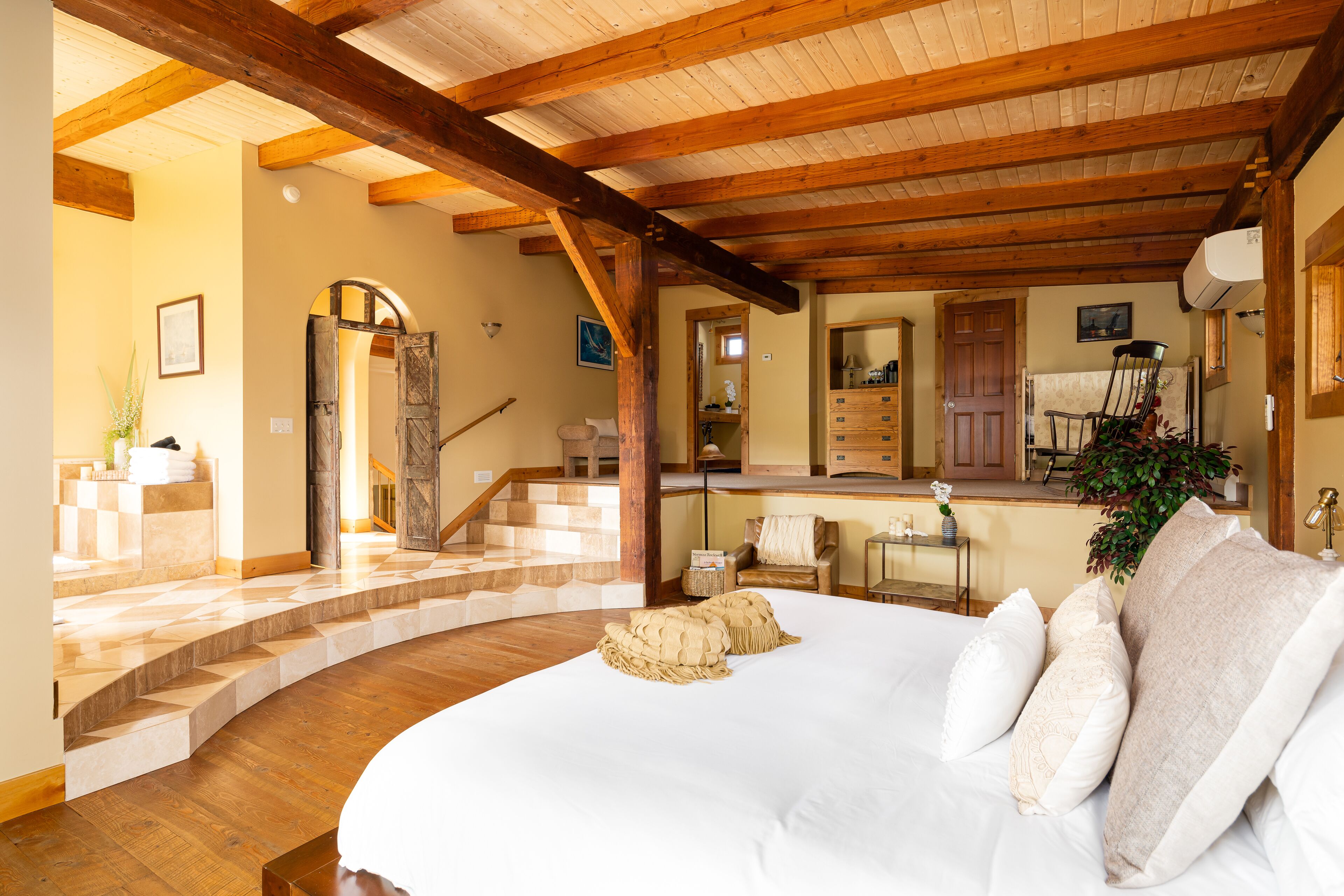 Cherry Creek Guest House - Spectacular Mountain Views Minutes from Downtown