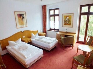 Minibar, rollaway beds, free WiFi, bed sheets