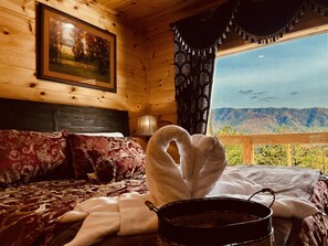 5 Schlafzimmer, Bügeleisen/Bügelbrett, kostenloses WLAN, Bettwäsche