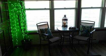 PARADISE, ylellinen LAKEFRONT CONDO järven ERIE SHORE / talvi alennuksia