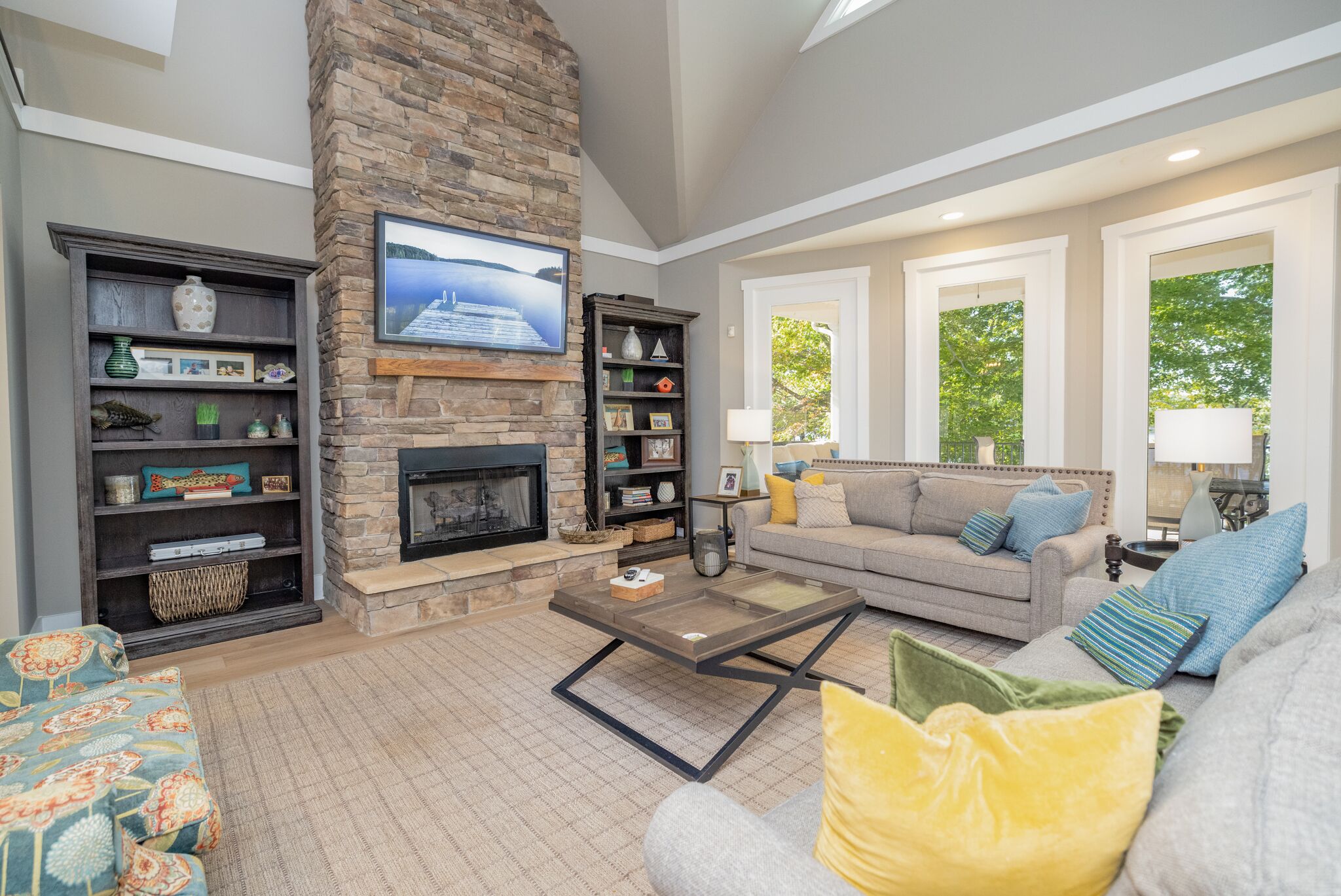 🥇Top ranked, best mainlake/sunset ☀️Hot Tub & luxury boat. Recently Renovated! 