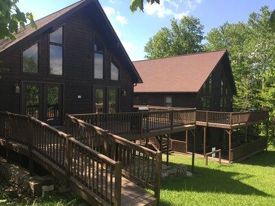 Perfect family space. Lots of room. Easy drive to New River Gorge National Park.