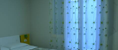 Comfort Double or Twin Room | Desk, iron/ironing board, free WiFi, bed sheets