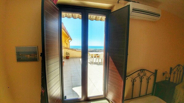 Vierbettzimmer, Terrasse, Meerblick