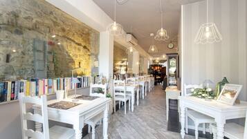 Daily buffet breakfast (EUR 10 per person)