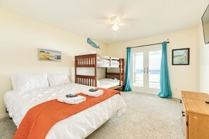 6 bedrooms, WiFi, bed sheets
