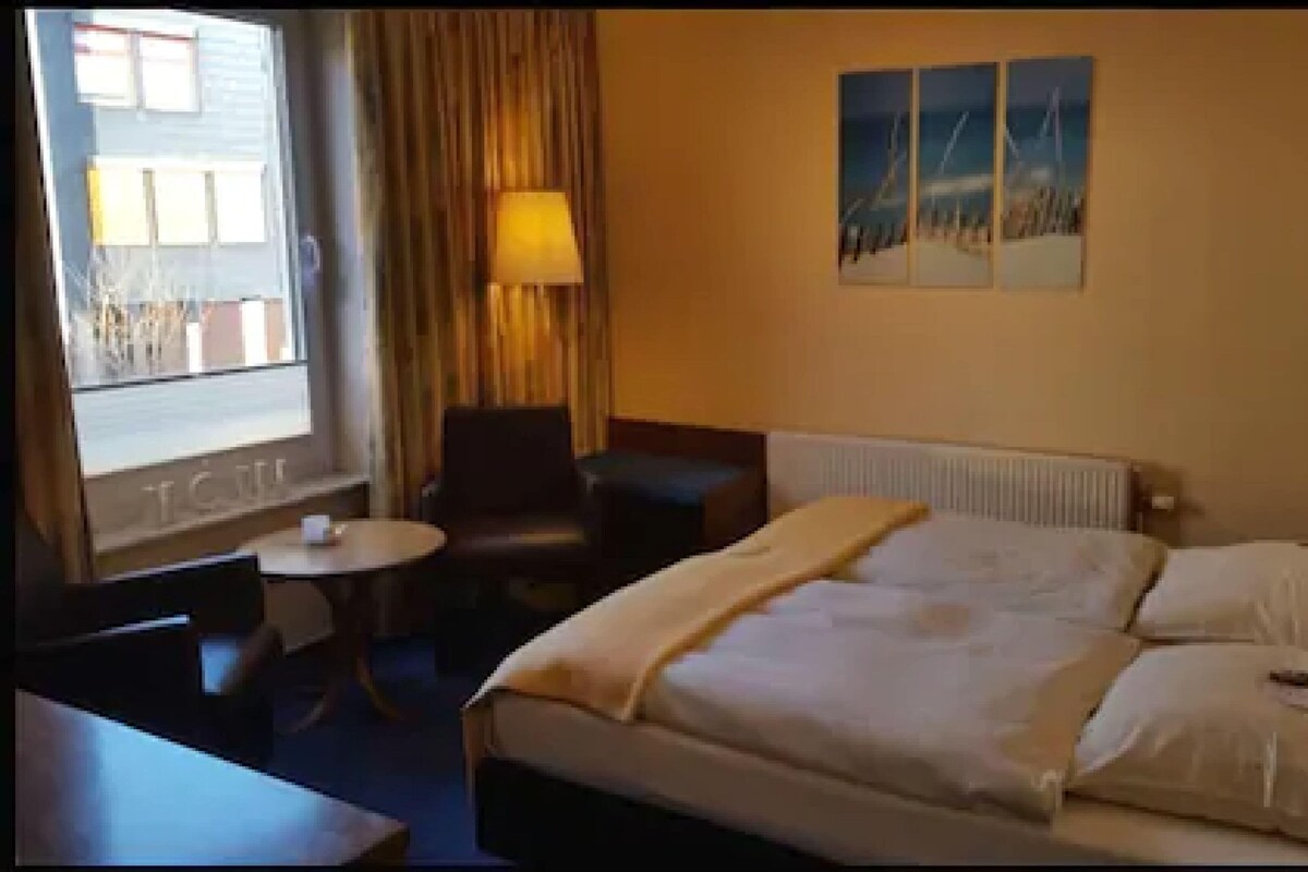 Hypo-allergenic bedding available, minibar, in-room safe, desk
