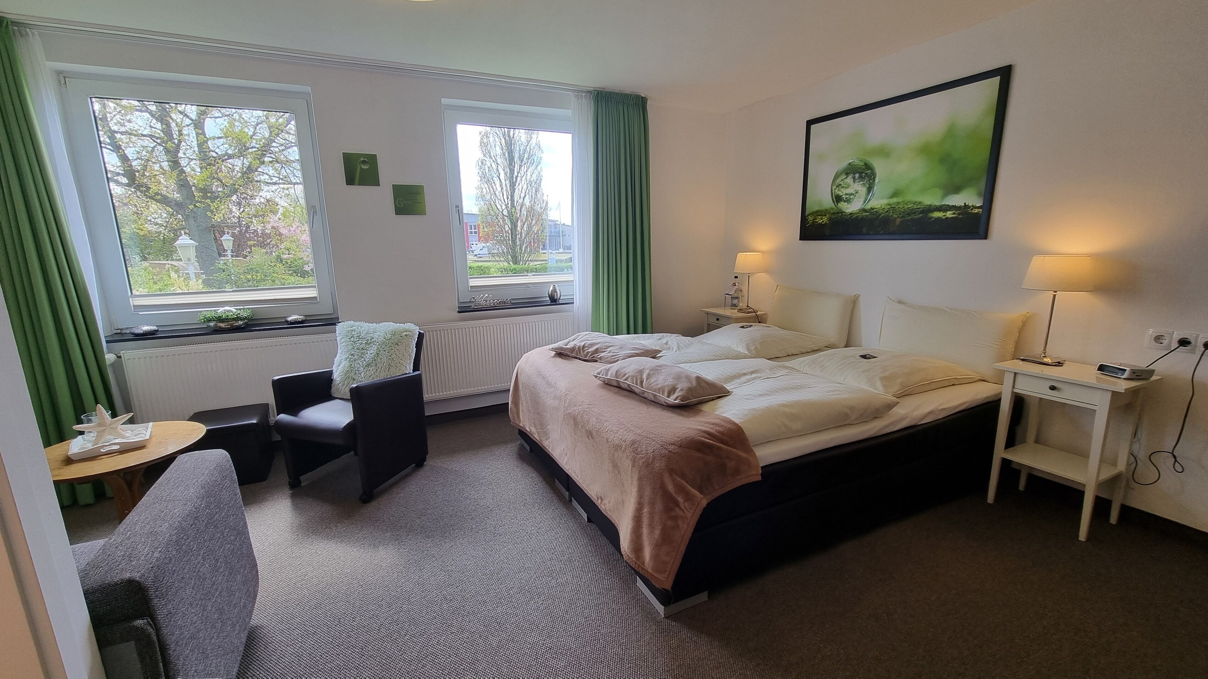 premium double room | 1 bedroom, hypo-allergenic bedding, minibar, in-room safe