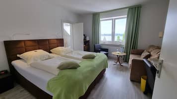 Habitación doble clásica | Ropa de cama hipoalergénica y minibar