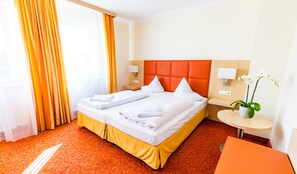 Egyptian cotton sheets, premium bedding, desk, laptop workspace