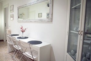 Free daily self-serve breakfast - La Fabbrica di San Pietro (Rome)