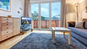 Apartment (FeWo 18) | Living area | TV - Forum Marinar (Heringsdorf)