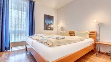 1 bedroom, desk, free WiFi