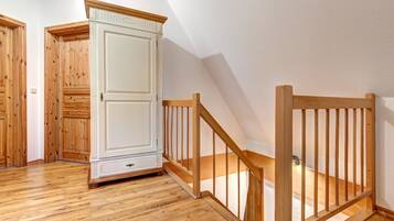 3 bedrooms, desk, free WiFi