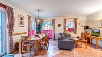 Cottage | Living area | TV, fireplace