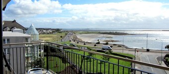 Comfortabel, modern, luxe, veilig, aan het strand, aan zee, stadscentrum