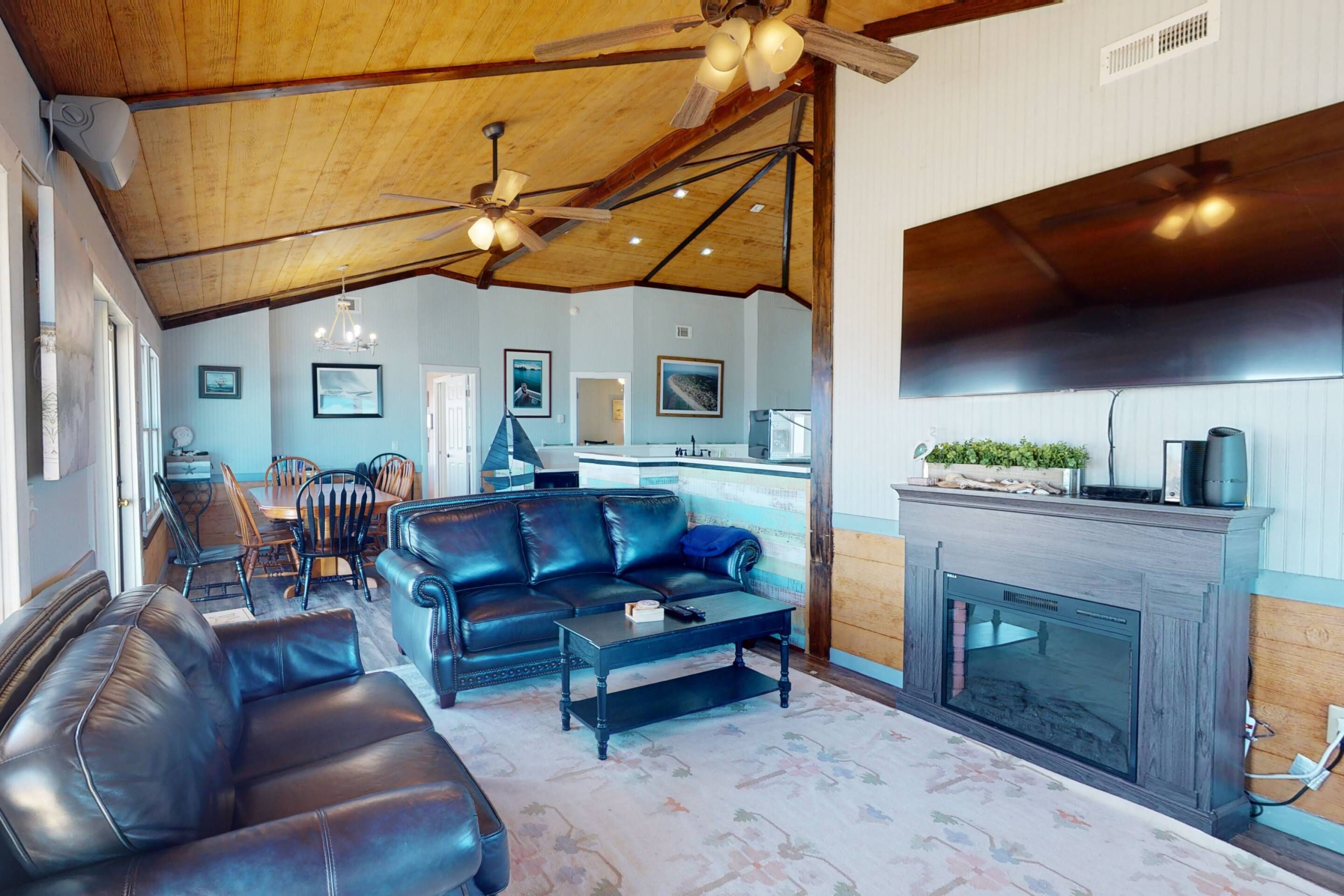 Ocean Front, BHI Club Golf, 4 Owner Suites, 3 carts, Best Views on BHI, Basic Beach Cottage, Pets OK