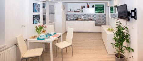 Căn hộ Tiêu chuẩn | Khu vực ăn uống tại phòng