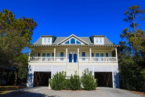 Unclassified image, 4 of 50, button